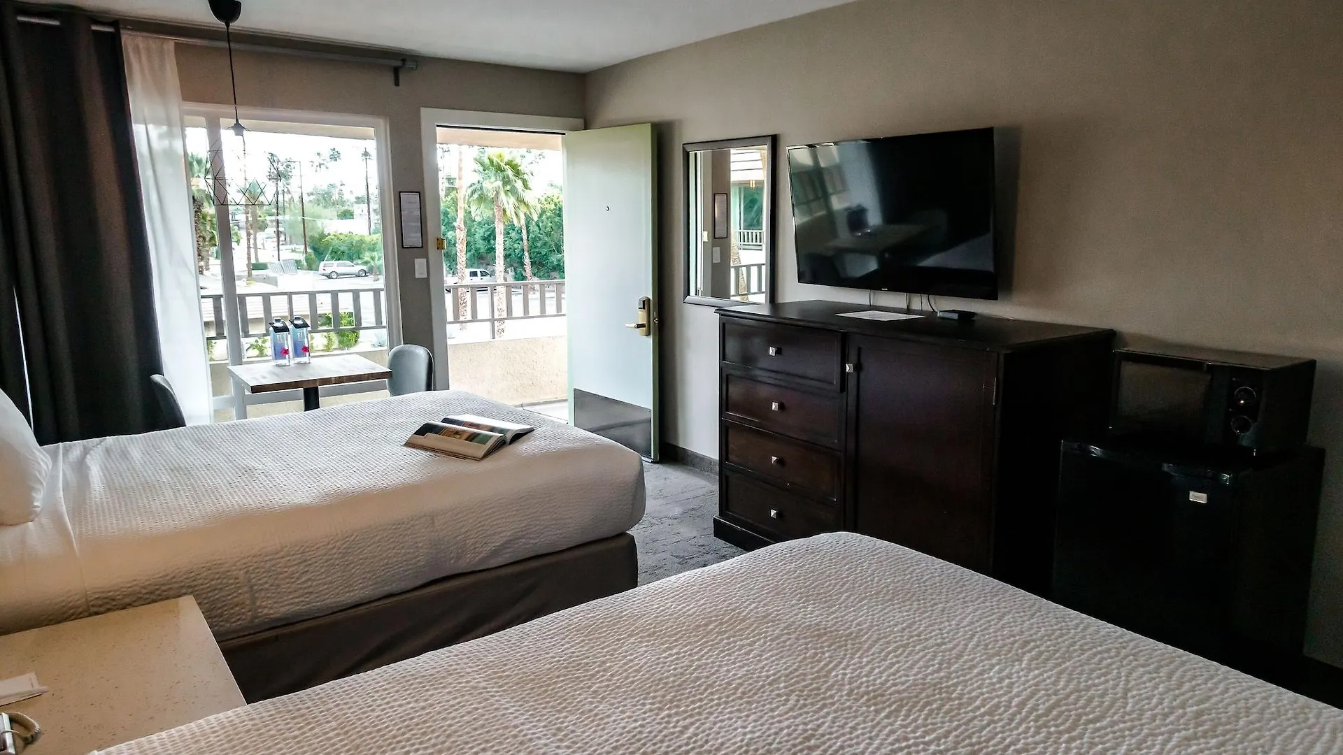 Vagabond Motor Hotel - Palm Springs